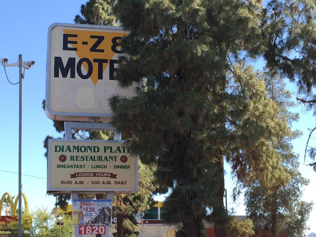 Ez 8 Motel Airporter Phoenix Exterior photo